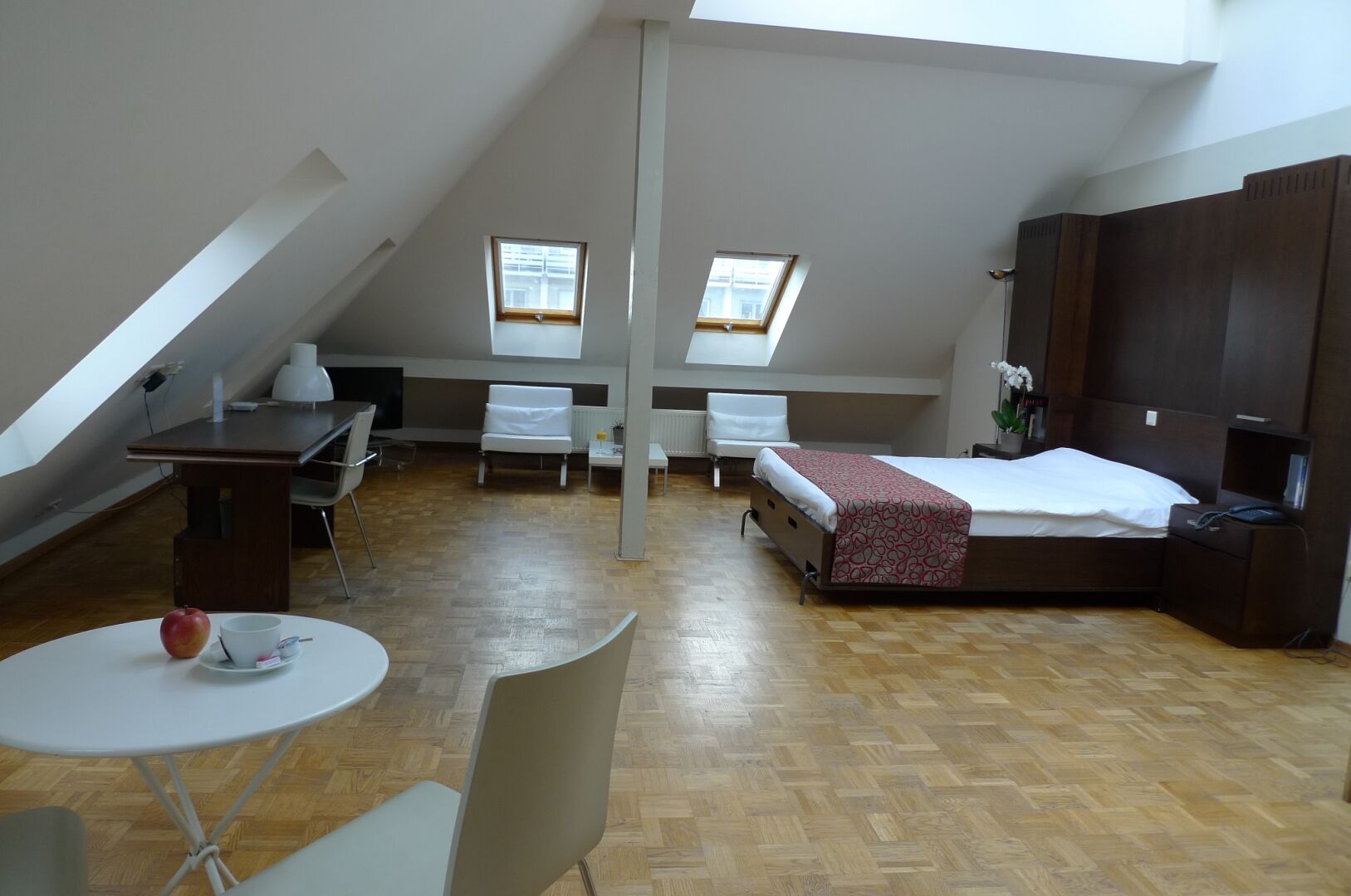 Gold space (+50m2 2 pers)